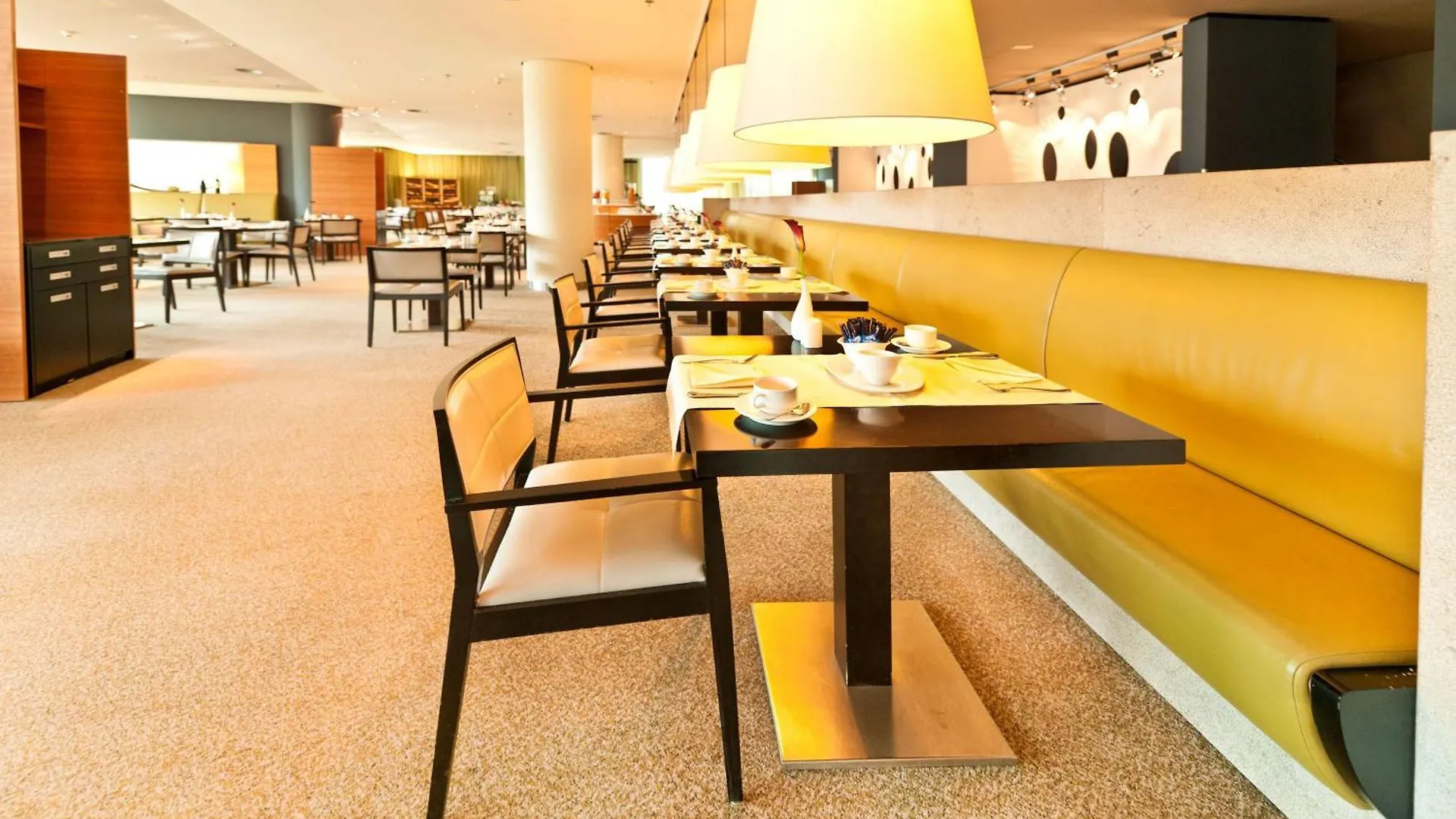 Dorint Hotel am Heumarkt Köln